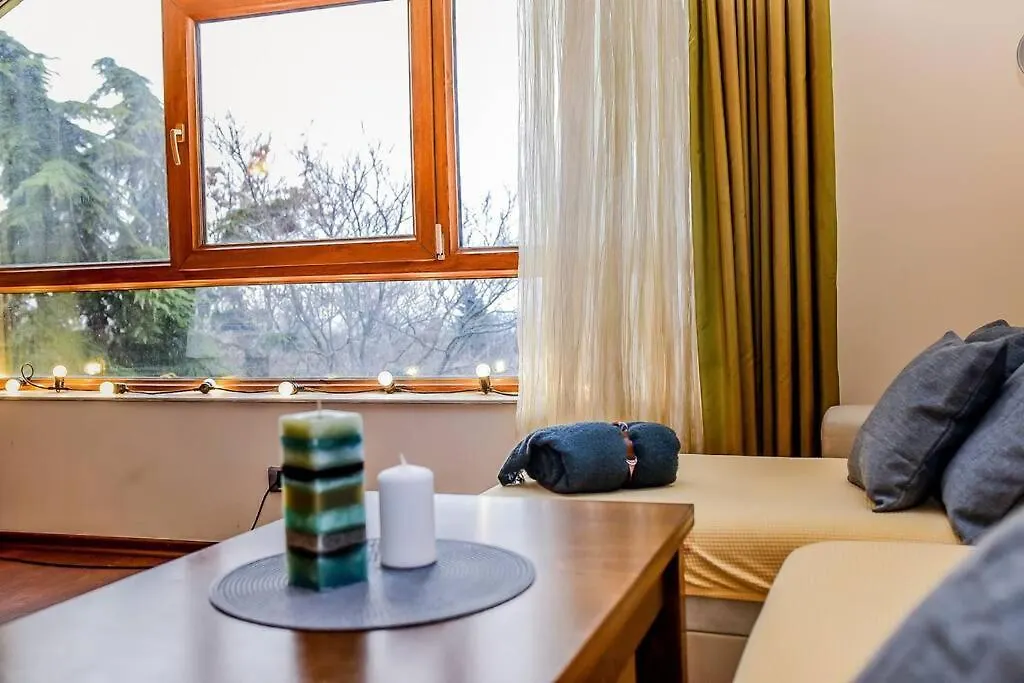 Sea View Apartment Next To Sea Garden And Beach Варна