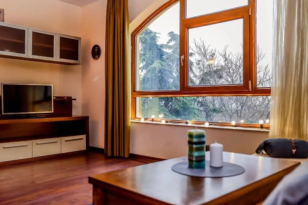 Sea View Apartment Next To Sea Garden And Beach Варна