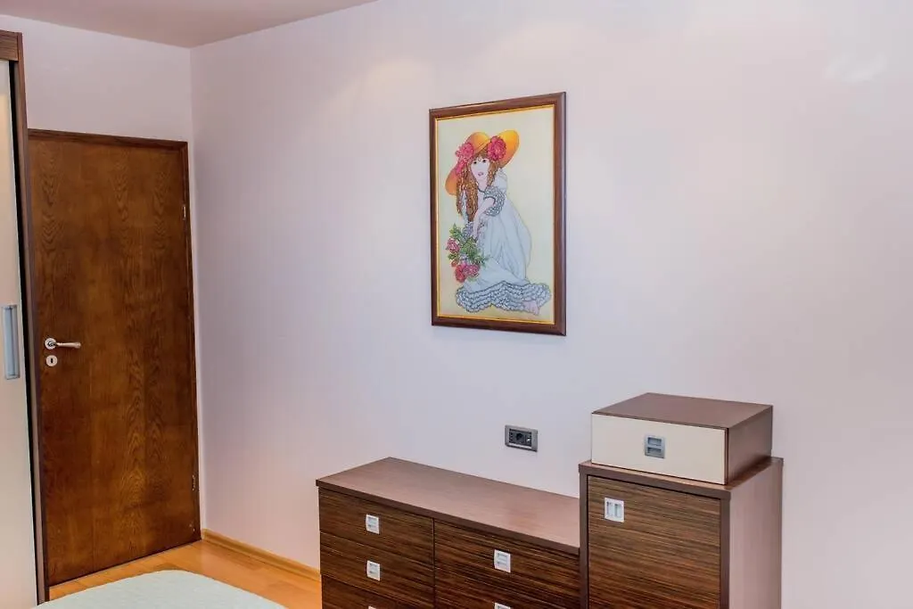 Sea View Apartment Next To Sea Garden And Beach Варна